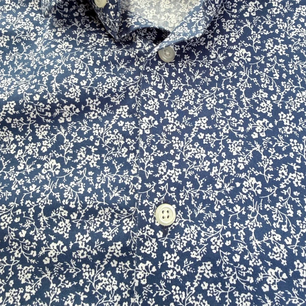 Banana Republic Button Down Mens L Blue Floral Untucked Fit Slim Fit Shirt